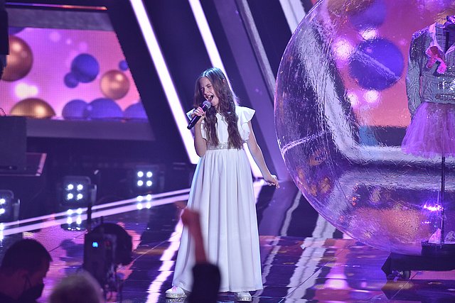 Georgia, die Gewinnerin von The Voice Kids 2022, tritt bei "Just Föhr Kids" auf.