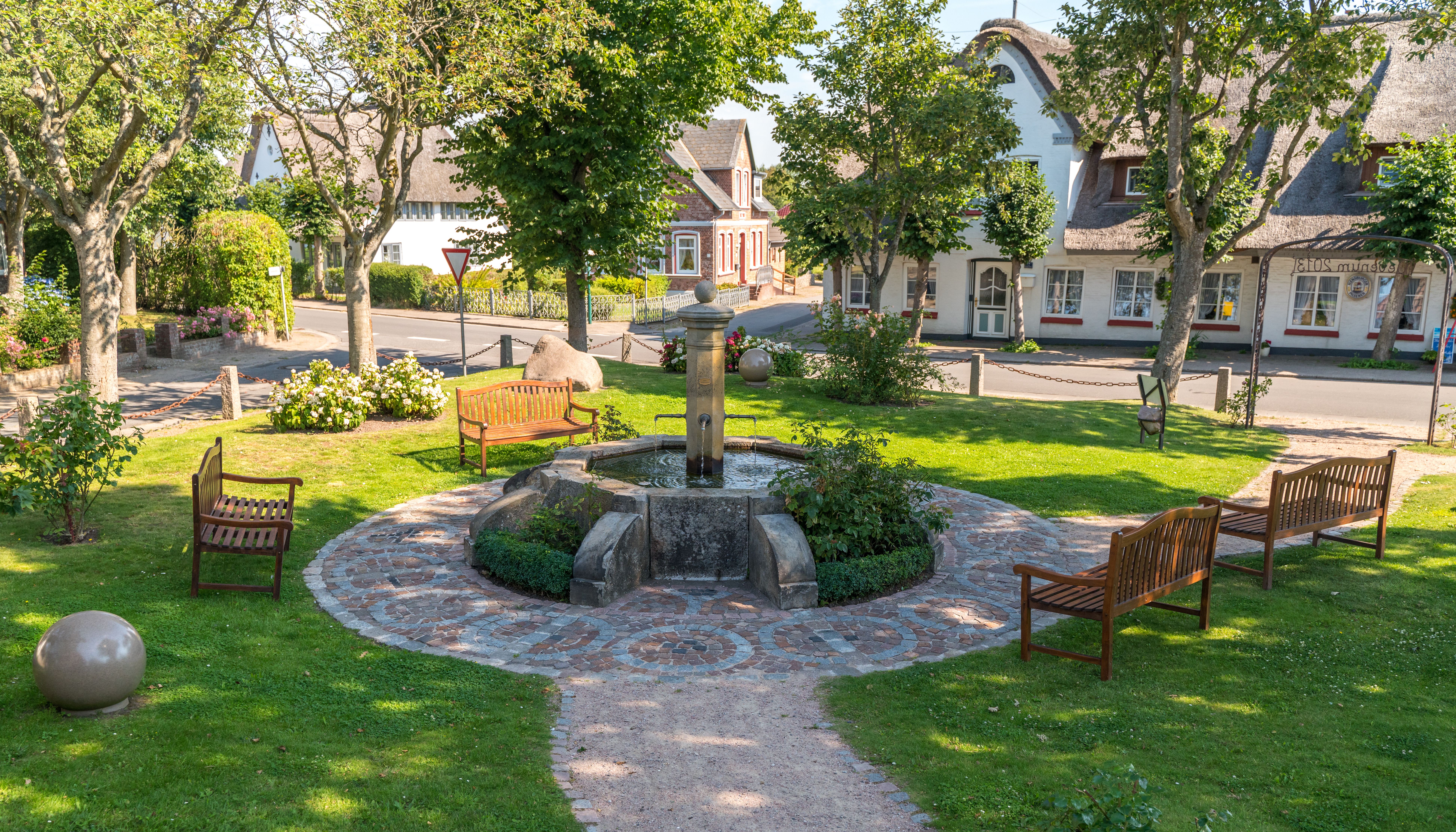 Dorfplatz in Oevenum