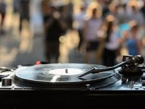 DJ Pult
